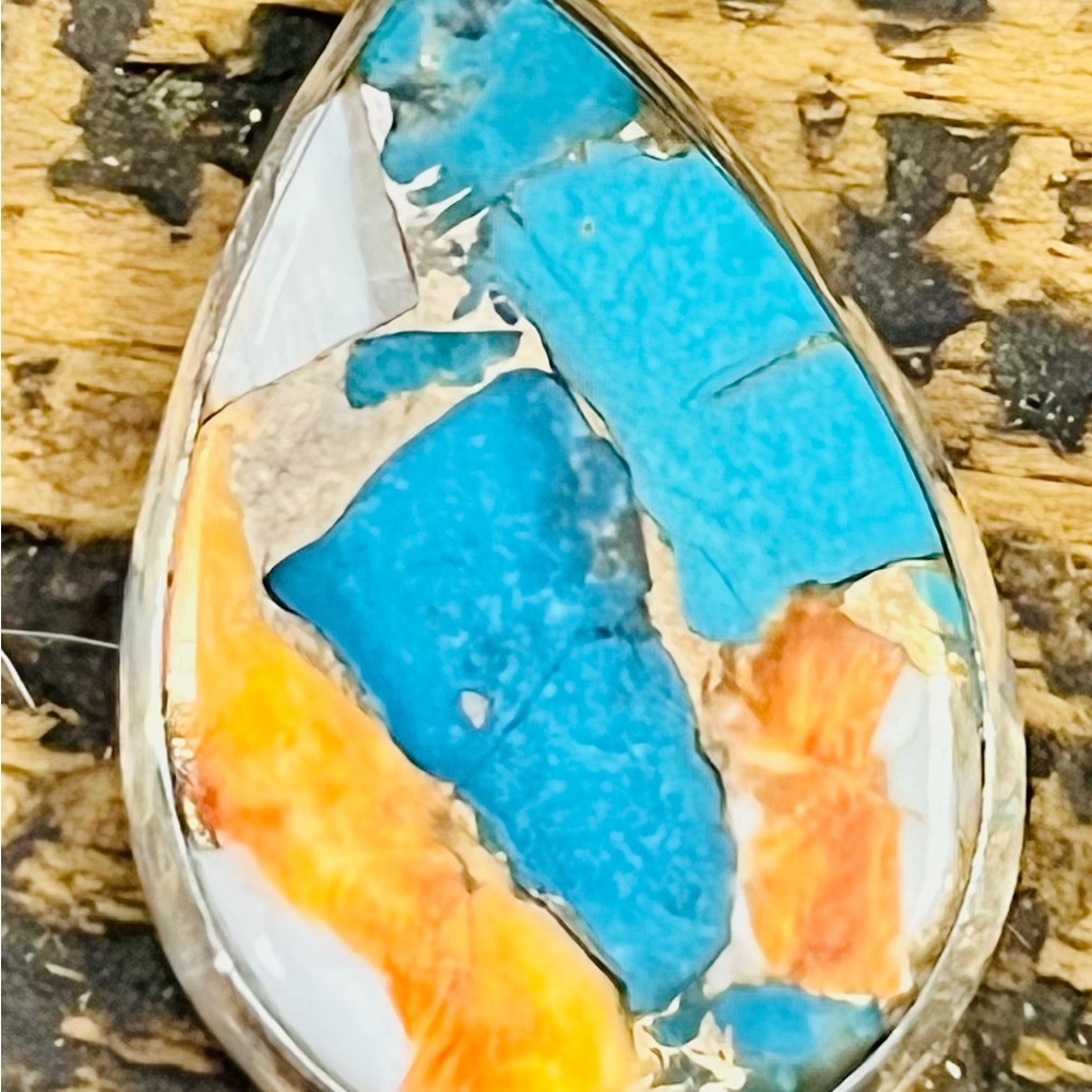 Beautiful New in Box Turquoise Set - Picture 5 of 8